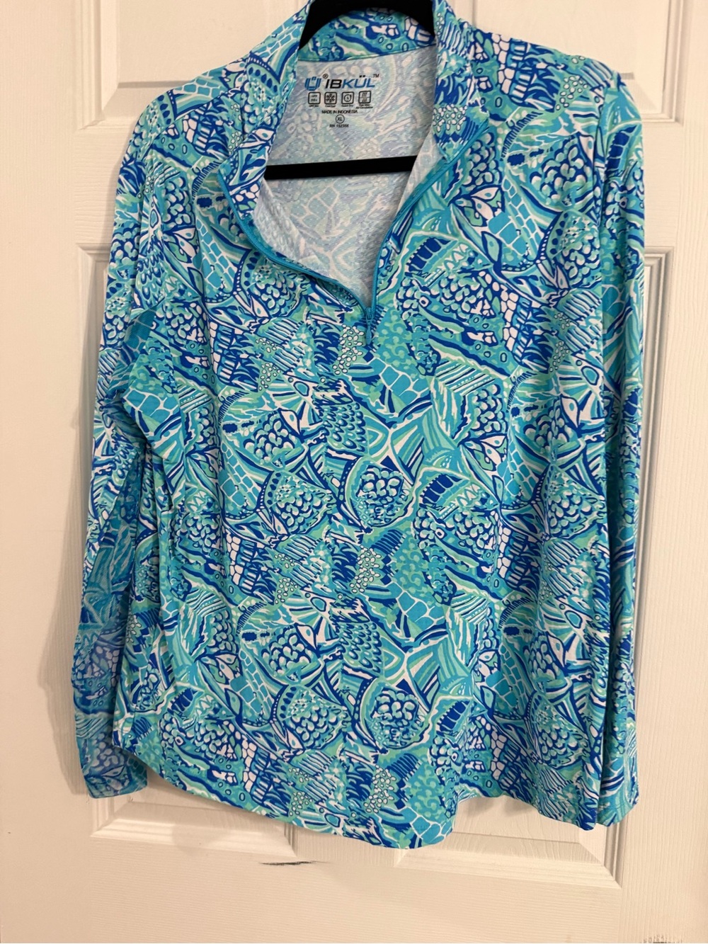 IBKUL Women’s Long Sleeve Sun Shirt - Aqua Blue Print